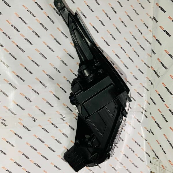 HEAD LIGHT CRETA T1 RH HYU 92102A0000