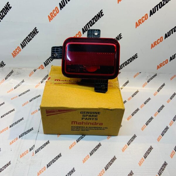 RR BUMPER REFLECTOR THAR T2 RH MAHINDRA 1703EW500021N