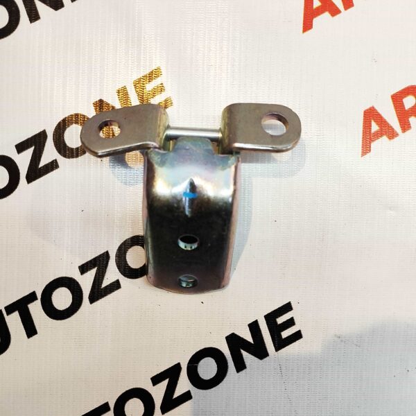 DOOR HINGE FR RH UPR I10 I20 VERNA 2009 TO 17 HYU 793200X000