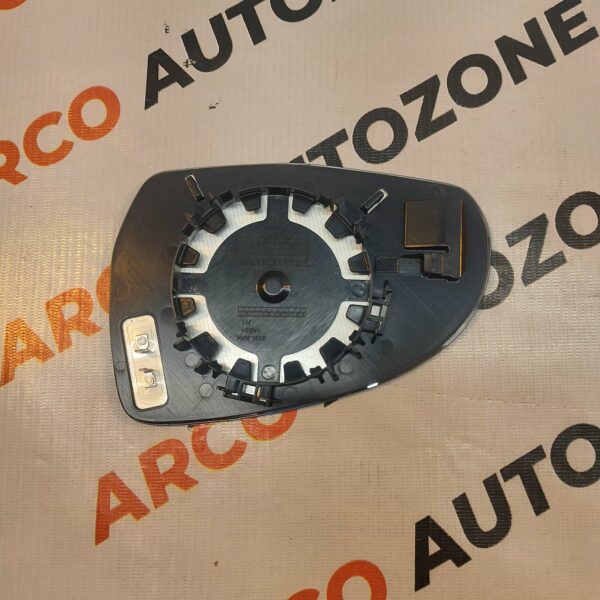 SUB MIRROR MERCEDES W206 RH 21