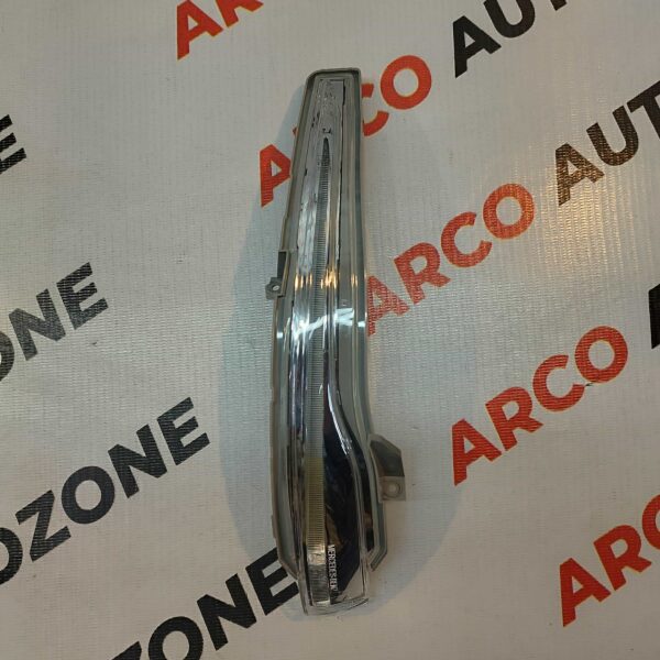 SG INDICATOR MERCEDES W205 CHRM LH