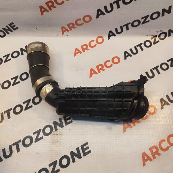 INTERCOOLER HOSE PIPE DUSTER 85