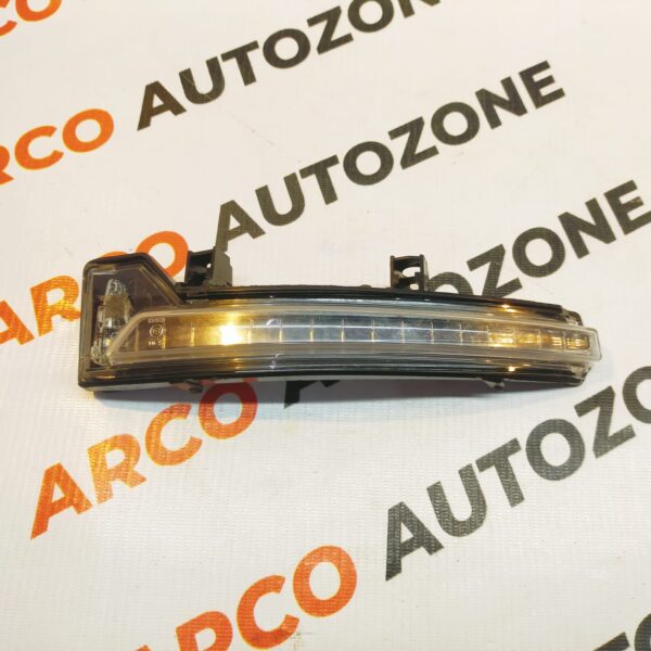 SG INDICATOR HARRIER NEXON PUNCH NEW CURV RH TATA 544681100145