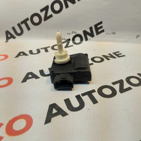 BLOWER CONTROLLER AUDI A4 A6 BOSCH CZ116880314 0132801359