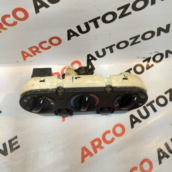 AC PANNEL FIGO FIESTA FUSION FORD 6N2919980AA