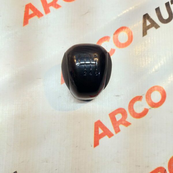 GEAR NOB XUV500 BLACK BASE MODEL