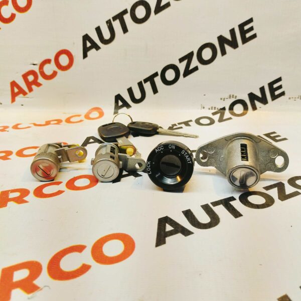 LOCK SET TAVERA IMP
