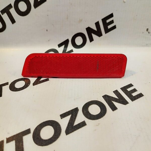 RR BUMPER REFLECTOR DUSTER RH