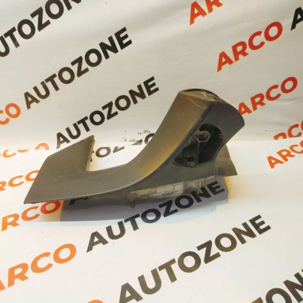 SIDE GLASS BRACKET ERTIGA LH LOT
