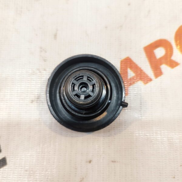BRAKE OIL CAP INNOVA