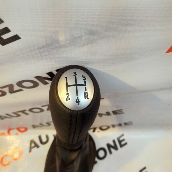 GEAR LEVER BOOT WT NOB DUSTER LEATER STITCH