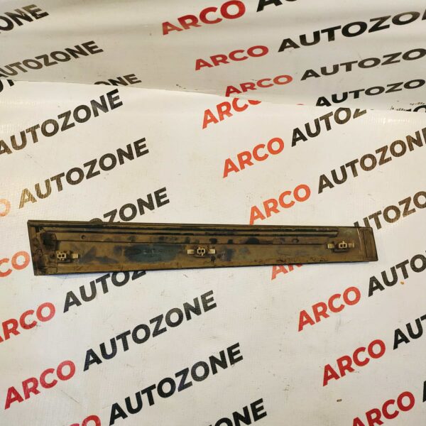 DOOR BIDING RR RH FIGO FORD AS69A25458AA