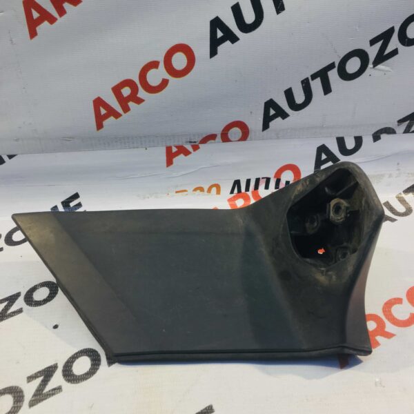SIDE GLASS BRACKET CITY T5 LH LUCK