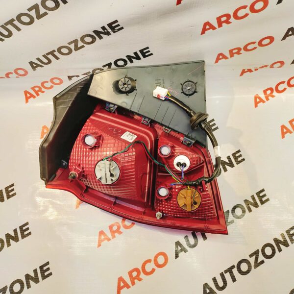 TAIL LIGHT SANTRO 18 RH HYU 92402C4000