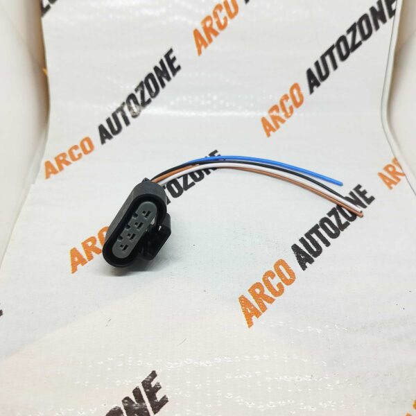 COUPLER TIAGO PTL FUEL PUMP 4 PIN