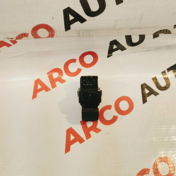 PW SWITCH SINGLE ZEST BOLT TIGOR TIAGO NEXON PUCH ALTROZ TATA 299104575