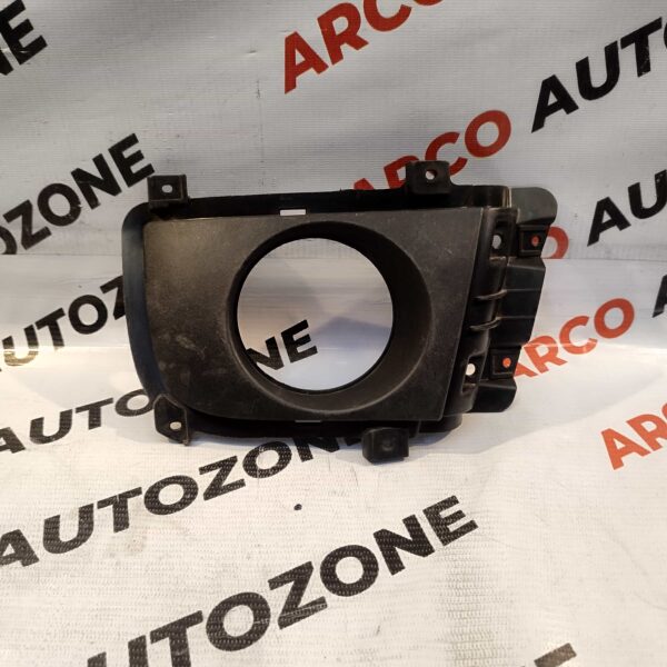 FOG LAMP COVER SANTRO XING LH HOLE HYU