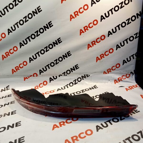 RR BUMPER REFLECTOR Q3 T2 LH IMP 8UD945095B