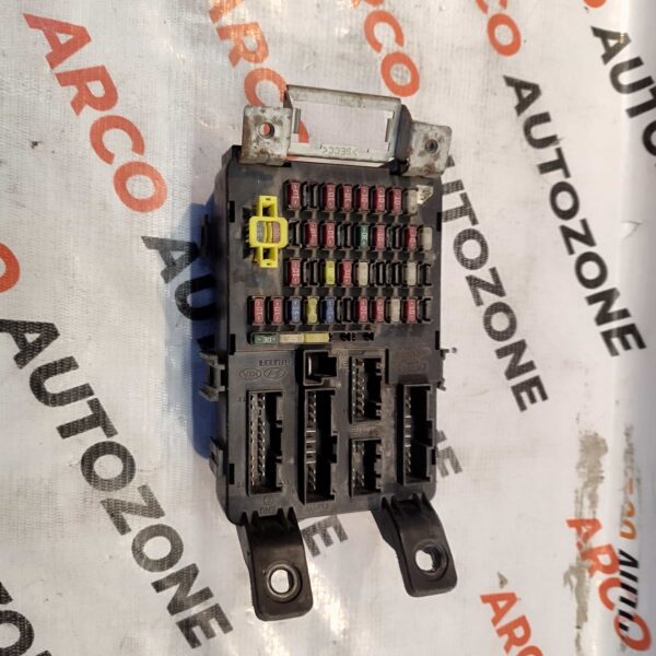 FUSE BOX VERNA T1 HYU 919501G010