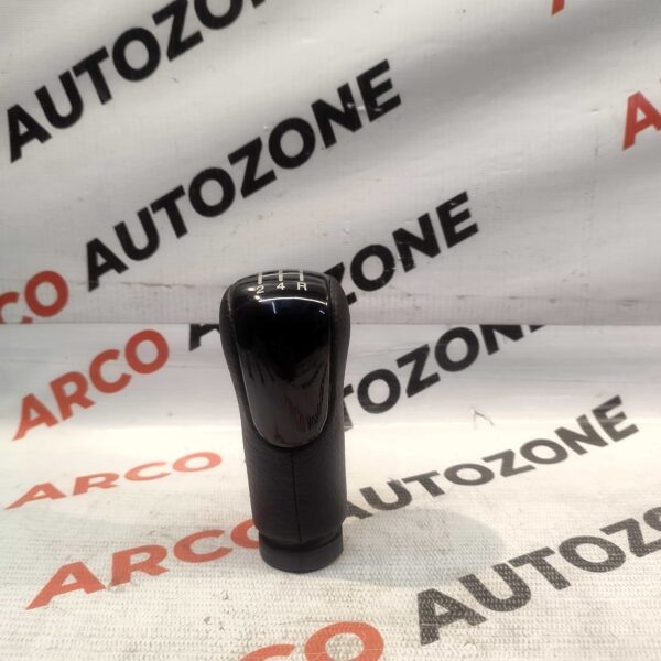 GEAR KNOB FIESTA FIGO G43