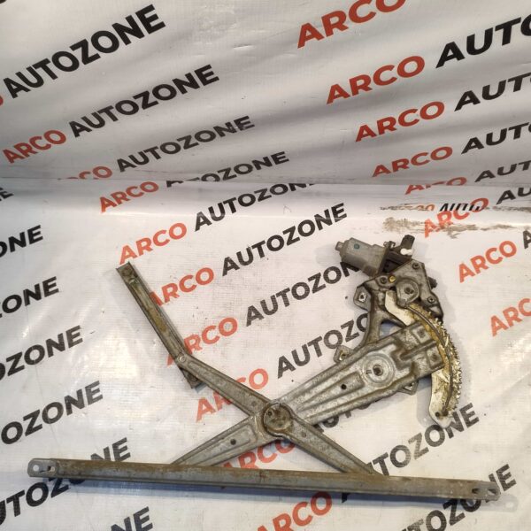 GLASS MACHINE AMAZE BRIO FR RH WT MOT USED