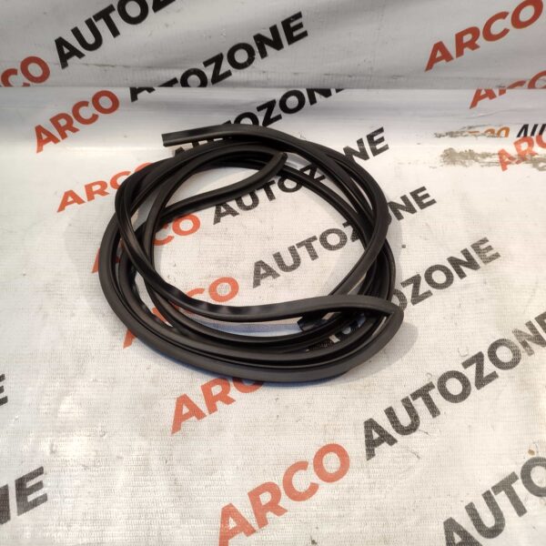 WINDSHIELD MOULDING GETZ