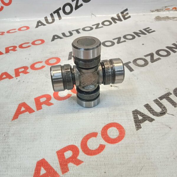 SHAFT U JOINT INNOVA QUALIS FORTUNER GEMCO