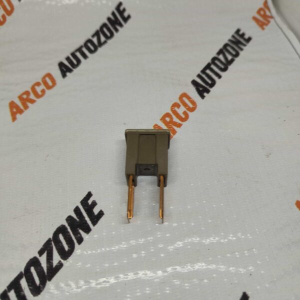 BT MALE 70 AMP GREY