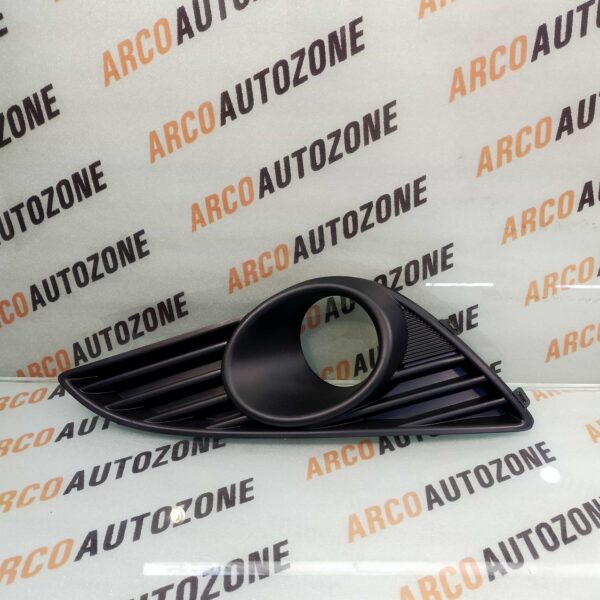 FOG LAMP CVR RITZ T2 HOLE RH MGP 71751M85L105PK