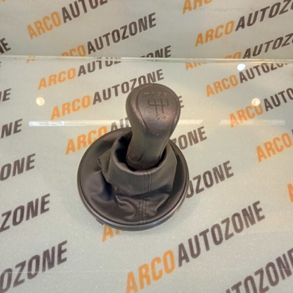GEAR LEVER BOOT WT NOB FABIA BLACK IMP