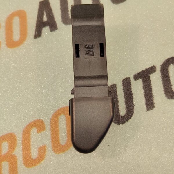 WIPER ADAPTOR M13