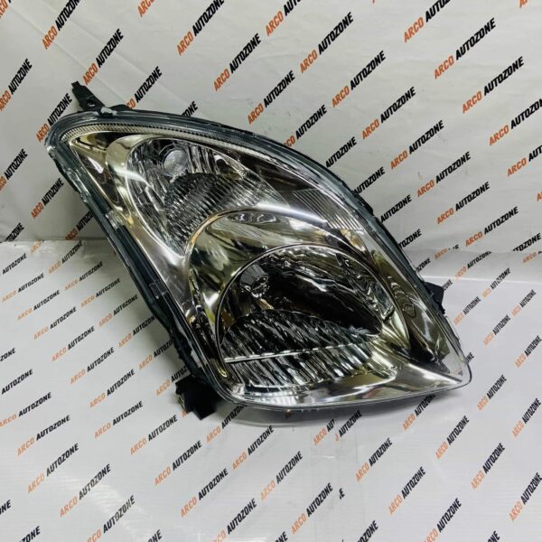 HEAD LIGHT SWIFT T1 RH LUMAX 039HLASWR