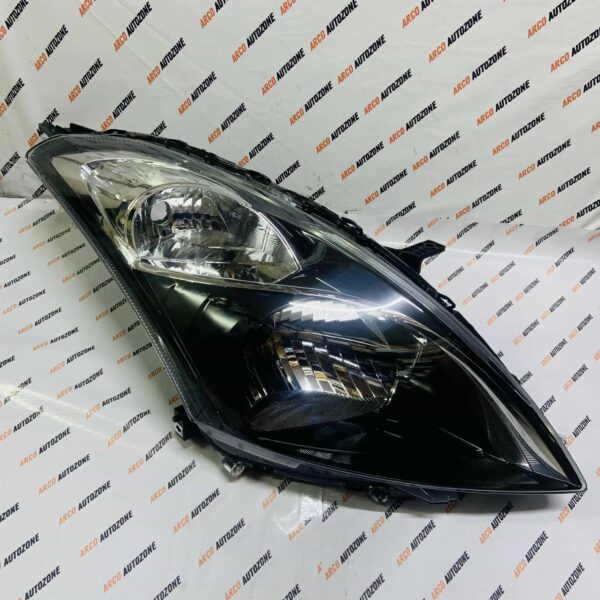 HEAD LIGHT SWIFT 16 BLACK RH LUM 131HLABMR