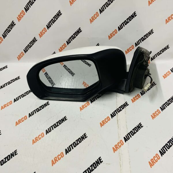 SIDE GLASS SWIFT 5 WIR LH LOT