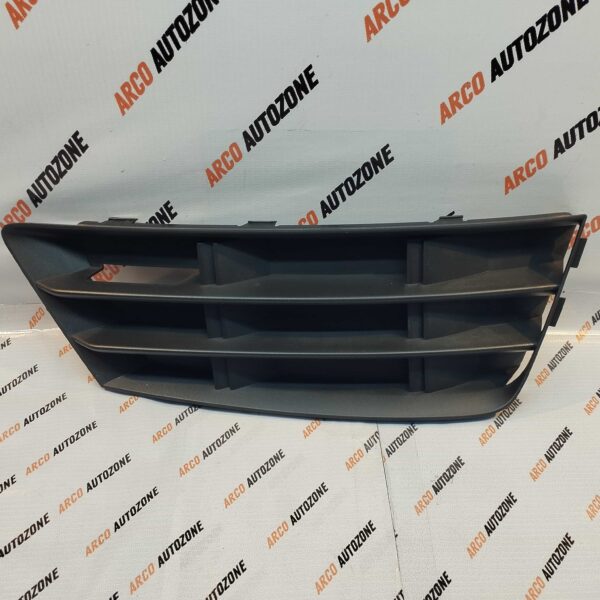 FOG LAMP CVR AUDI A4 NEM RH B