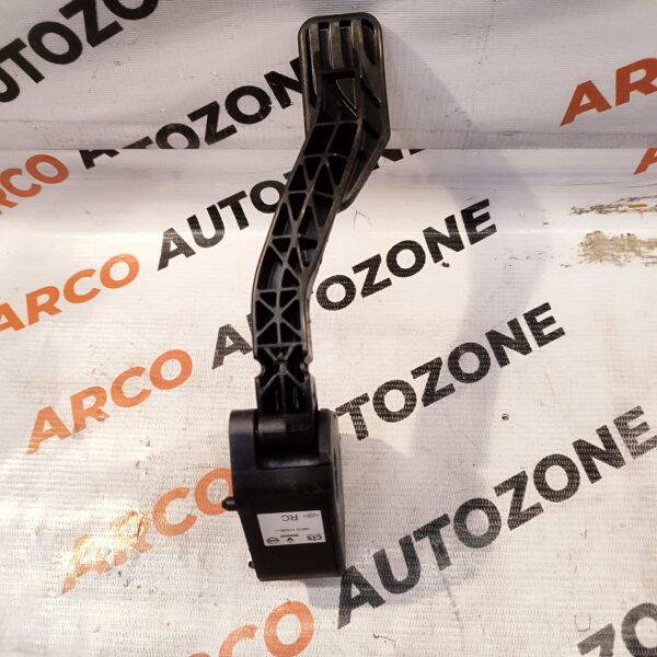 ACCELETOR PADLE KWID RENAULT 180104150R
