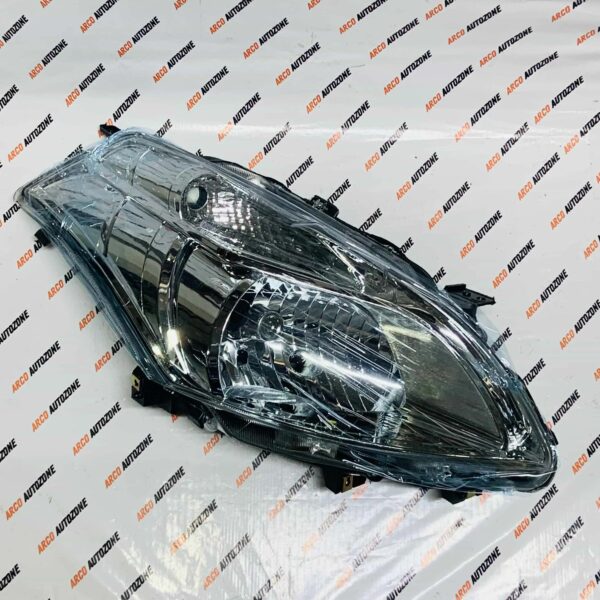 HEAD LIGHT ERTIGA T1 RH LUMAX 132HLAERTGMR