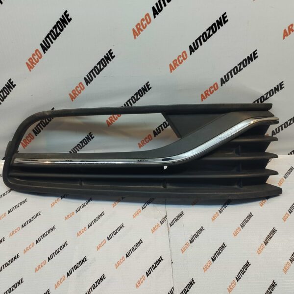 FOG LAMP CVR POLO T2 RH HOLE CHROME ACC