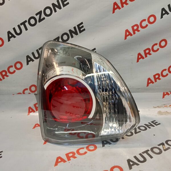 TAIL LIGHT FORTUNER T2 RH BLACK CASP 815500K190