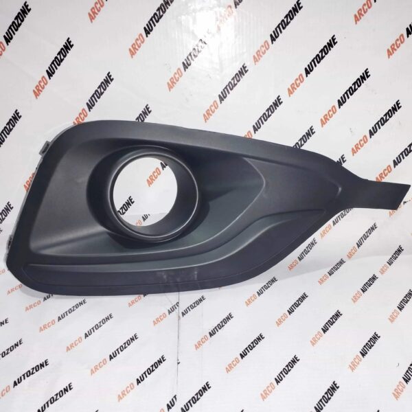 FOG LAMP CVR ERTIGA T2 LH HOLE BLK MGP 71761M60MB0