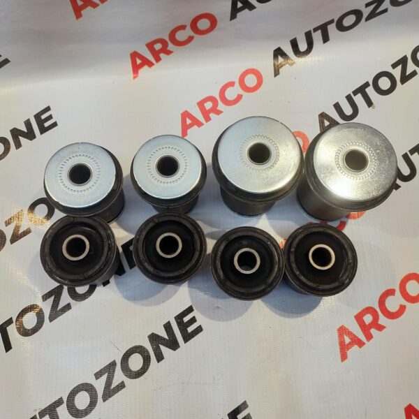 FR BUSH KIT FORTUNER T2 SONA TKF2818