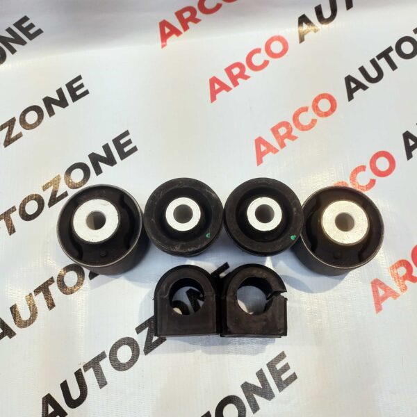 FR BUSHKIT XUV500 KIT MAH 401BAA08240NKT