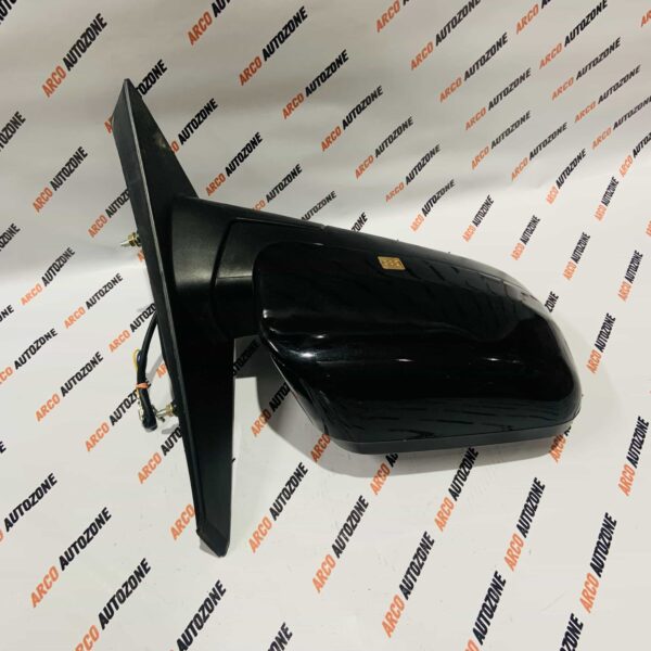 SIDE GLASS TUV300 RH  KTO