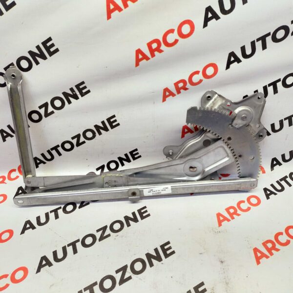 GLASS MACHINE SWIFT 05 ALTO 800 WO MOT PWR FR LH TRACK T1086