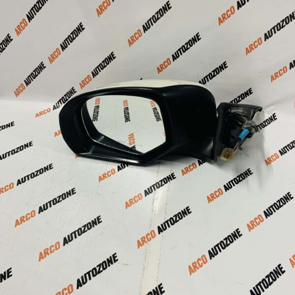 SIDE GLASS BREZZA LH 7 WIRE LOT