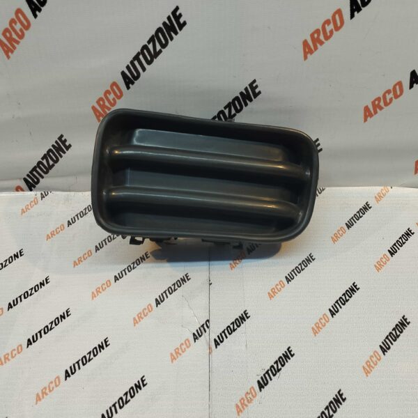 FOG LAMP CVR TAVERA RH LOC