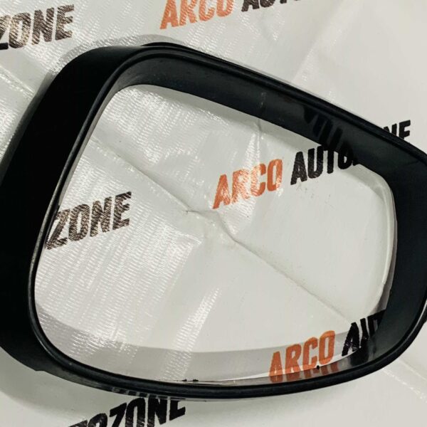 SIDE GLASS RING FABIA LH