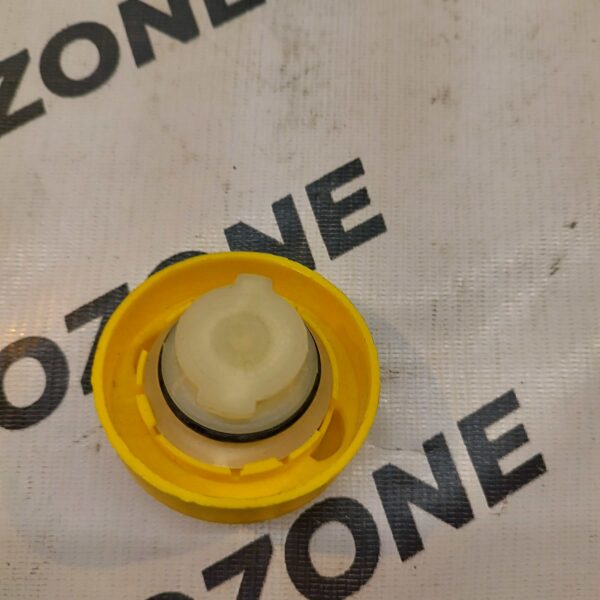 ENGINE OIL CAP DUSTER 85