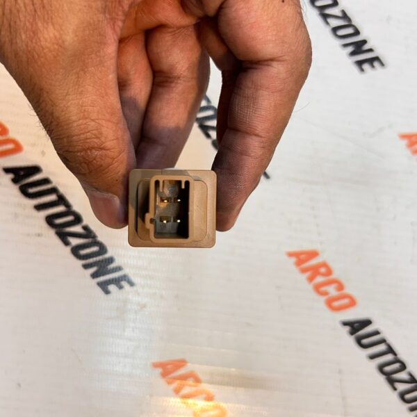BRAKE SWITCH AMAZE BROWN 4 PIN