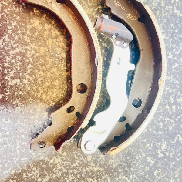 BRAKE SHOE DUSTER T2 ATX